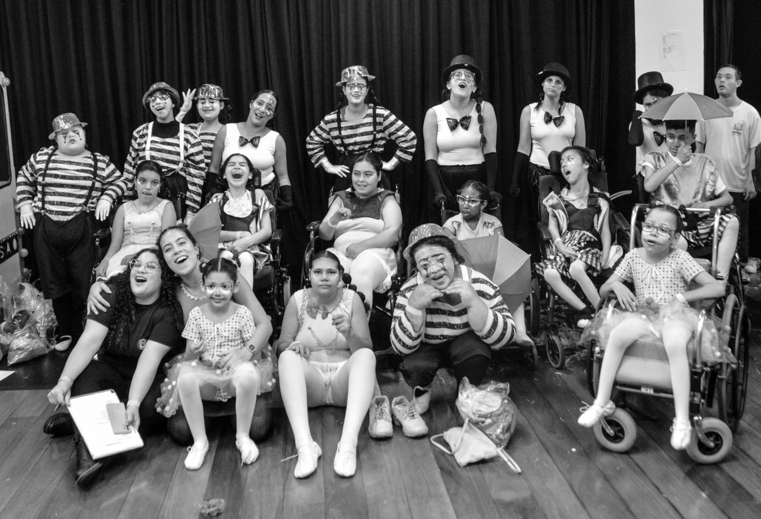 Coletivo-Inclusao-2o-Festival-de-Artes-Integradas-da-Pessoa-com-Deficiencia