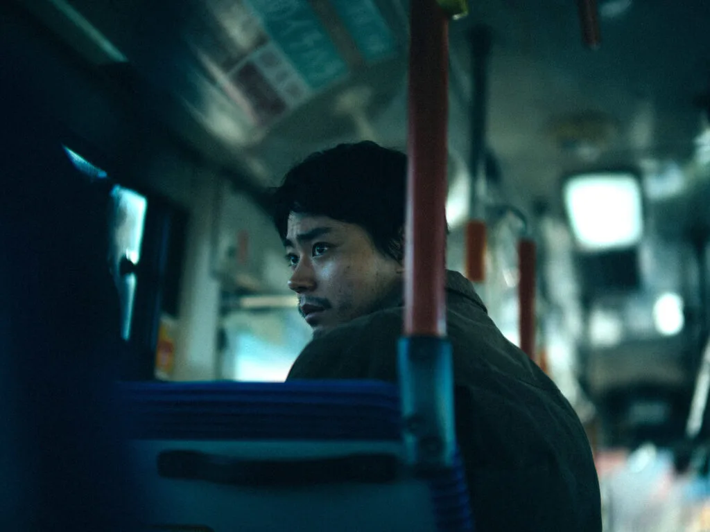Olhar de Cinema 2025 - Divulgação O2 Play - Cena do longa Cloud – Nuvemde Vingança, de Kiyoshi Kurosawa