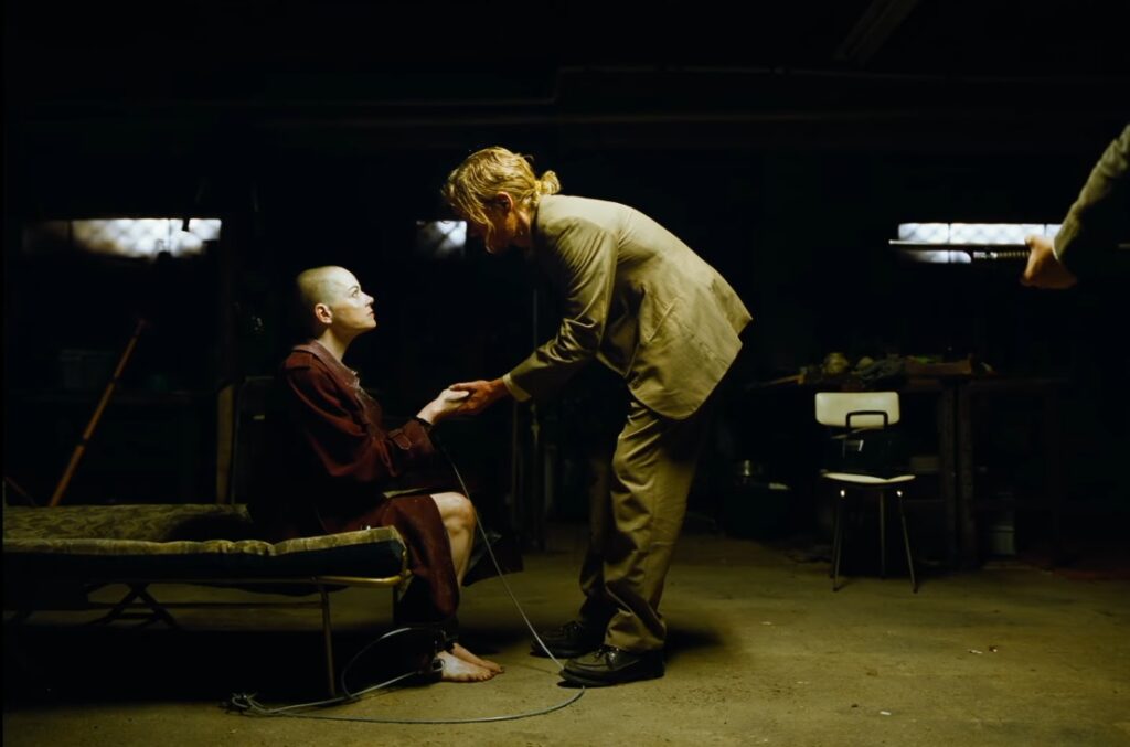 Bugonia - Emma Stone/ Oscar 2026 - Foto: Divulgação