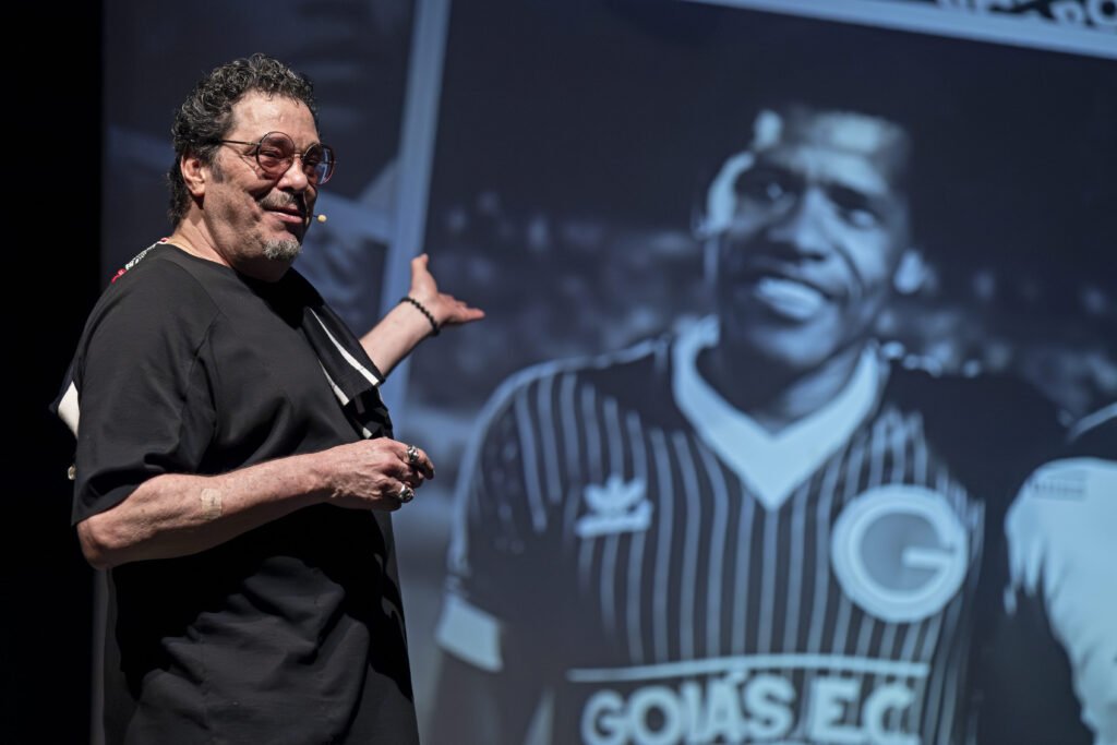 NA MARCA DO PÊNALTI - FOTÓGRAFO RONALDO GUTIERREZ - SM Arte Cultura