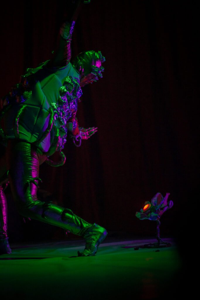 Oficina Gestos que Dançam.mostra lúdica