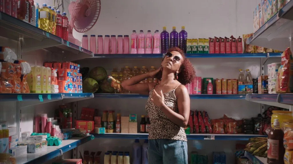 000_fiz_um_foguete_imaginando_que_voce_vinha_still_10
